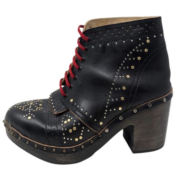 Burberry Black Studded Leather Lace-Up Booties 41 Red Made in Italy Wooden Heel - Picture 1 of 7